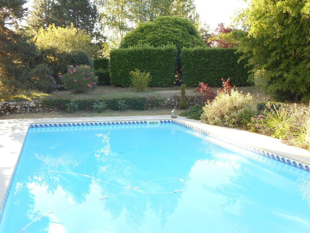 Bed and Breakfast Le Colombier à Villeneuve-sur-Lot Chambre photo